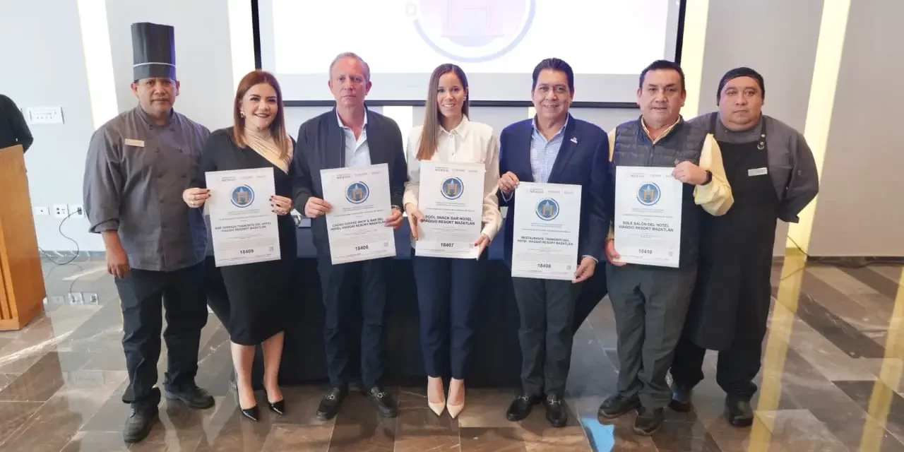 ENTREGA SECTUR DISTINTIVOS H A CENTROS DE CONSUMO DE HOTEL VIAGGIO