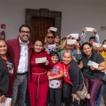 JUAN DE DIOS GÁMEZ CONTINÚA LA ENTREGA DE CHEQUES DEL PROGRAMA DE APOYO ECONÓMICO EMERGENTE