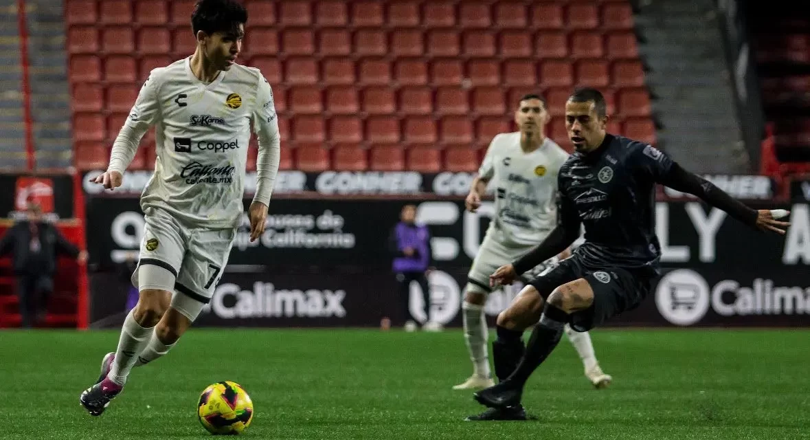 MINEROS SE QUEDÓ CON LA VICTORIA