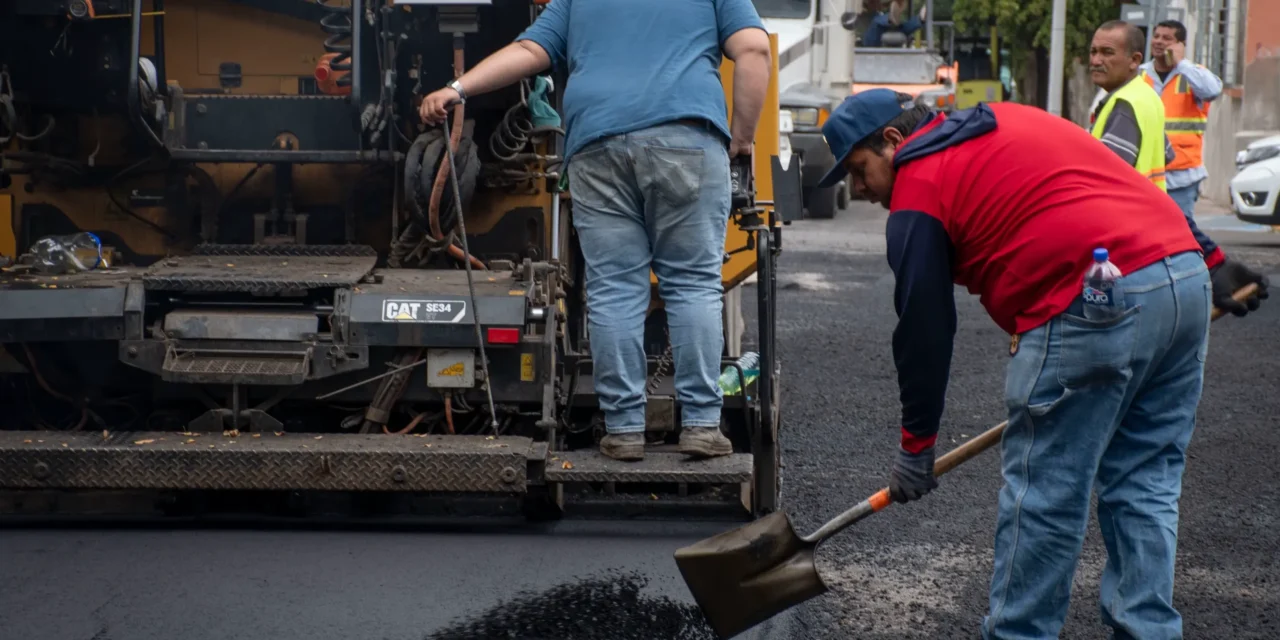 AYUNTAMIENTO INICIA CON OBRAS DE REENCARPETADO EN DOS NUEVAS CALLES