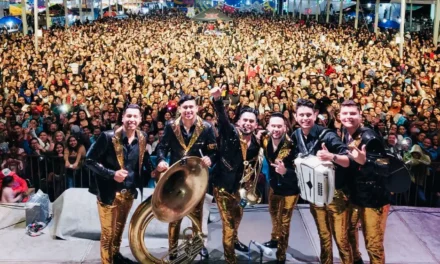 GRUPO SON DE ORO EN LA CORONACIÓN DEL CARNAVAL DE EL ROSARIO 2025