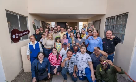 ¡JUSTICIA SOCIAL! JUAN DE DIOS GÁMEZ ENTREGA DEPARTAMENTOS A TRABAJADORES DEL AYUNTAMIENTO