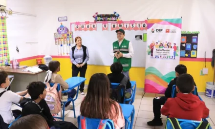 LLEVA DIF BIENESTAR LA CAMPAÑA SANAMENTE A ESTUDIANTES DE LA PRIMARIA DR. MARIANO ROMERO EN LA SINDICATURA DE SANALONA