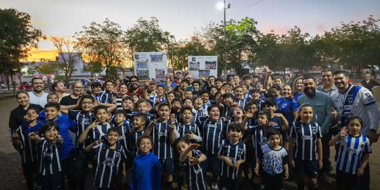 JUAN DE DIOS GÁMEZ SE COMPROMETE A CONSTRUIR CANCHA DE FÚTBOL DE PASTO SINTÉTICO EN UNIVERSIDAD 94 ETAPA II