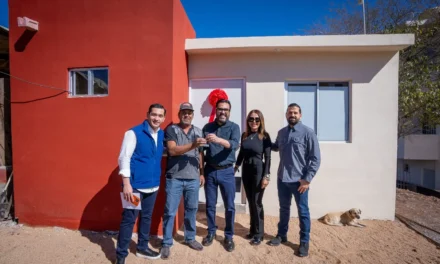 JUAN DE DIOS GÁMEZ CONTINÚA CON LA ENTREGA DE VIVIENDAS EN COLONIAS DE CULIACÁN