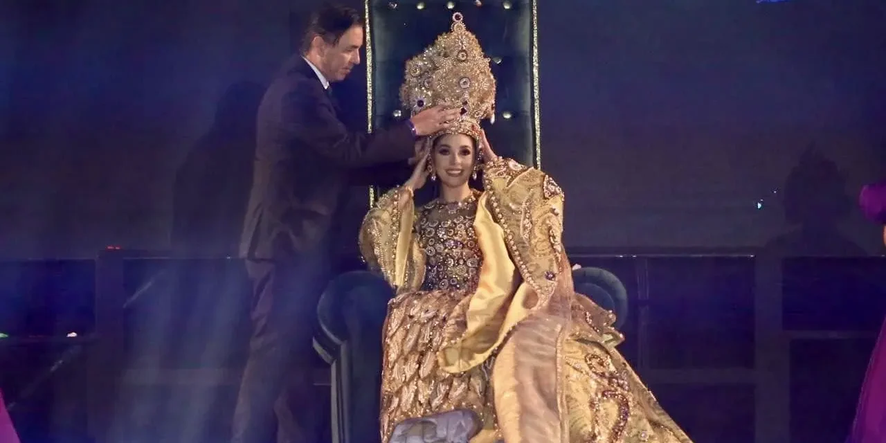 DESIRÉ I, REINA DEL CENTENARIO DE LOS JUEGOS FLORALES DEL CARNAVAL “LA PERLA”