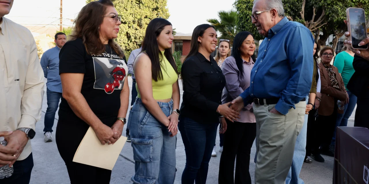 «TODA OBRA QUE REALIZAMOS, ES PARA AYUDAR A LA GENTE MÁS NECESITADA» AFIRMA EL GOBERNADOR RUBÉN ROCHA A COLONOS DE CULIACÁN