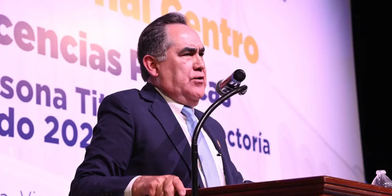 CON SU EXPOSICIÓN EN LA UNIDAD REGIONAL CENTRO