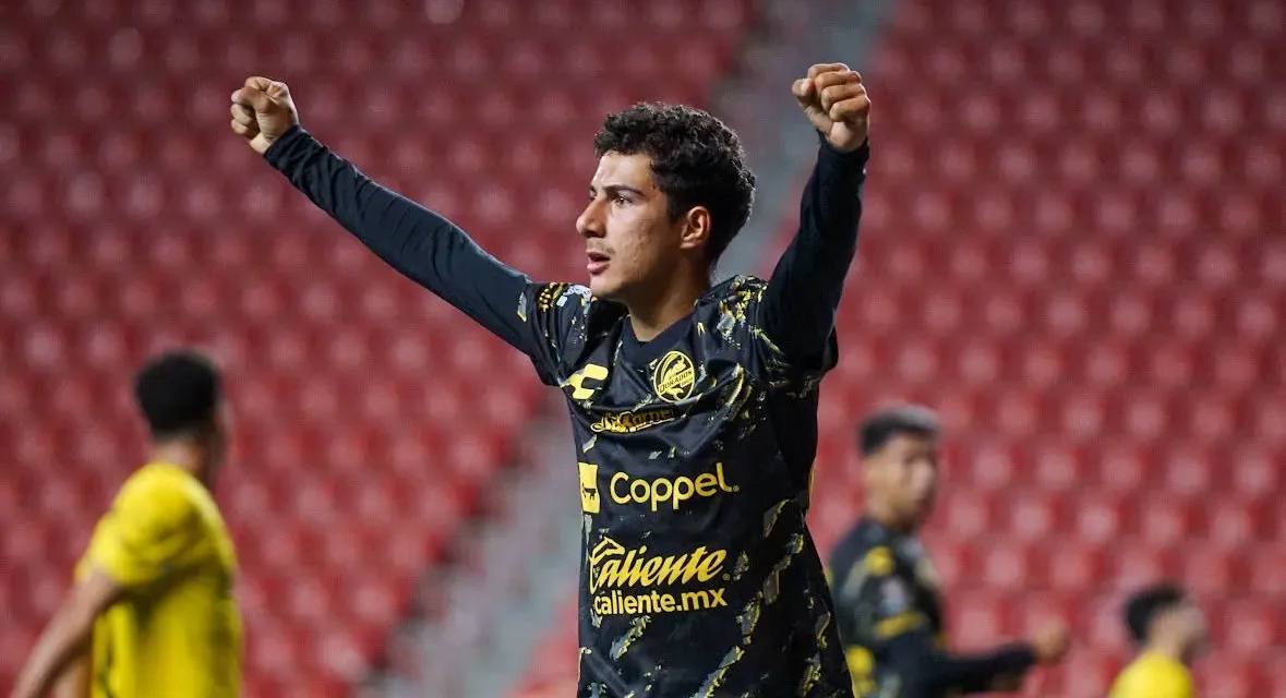 EL SÁBADO SE PINTÓ DORADO