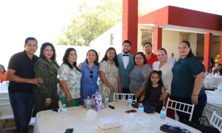 CON UNA GRAN FIESTA, CELEBRAN EL DÍA DEL MAESTRO EN EL MUNICIPIO DE ELOTA