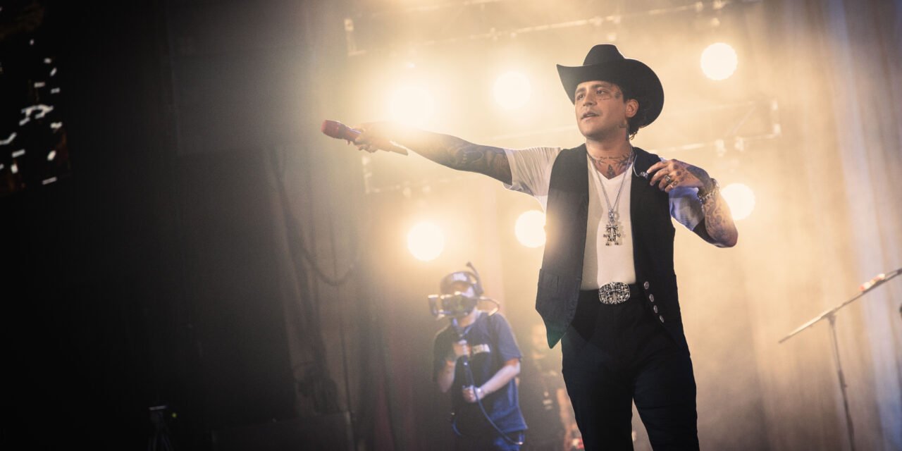 CHRISTIAN NODAL CONQUISTA GUADALAJARA CON DOBLE SOLD OUT