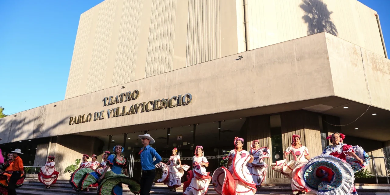 ¡BAILAN EL SINALOENSE AL UNÍSONO EN 20 MUNICIPIOS PARA CELEBRAR A DIFOCUR-ISIC!