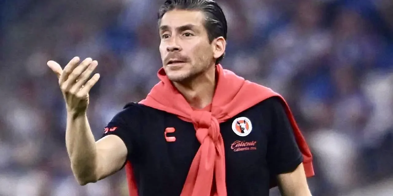 CIRILO SAUCEDO REGRESARÁ AL PEZ COMO DT