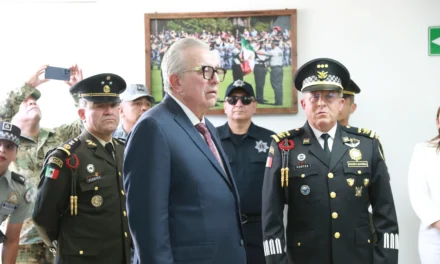 EL GOBERNADOR RUBÉN ROCHA ASISTE A LA INAUGURACIÓN DE LA 462/A COMPAÑÍA DE LA GUARDIA NACIONAL