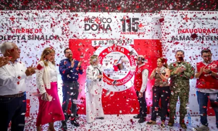 ASISTE ENEYDA ROCHA AL CIERRE DE COLECTA DE CRUZ ROJA SINALOA