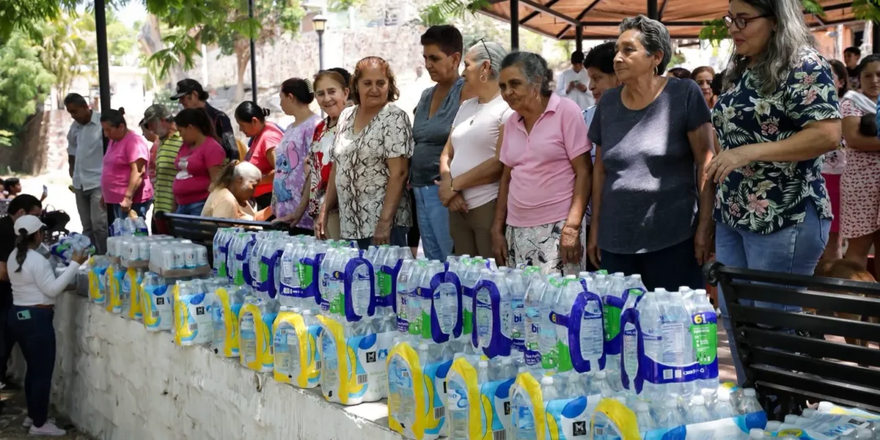 FAMILIAS DE CONCORDIA RECIBEN 41 MIL 200 LITROS DE AGUA