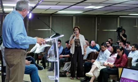 EL PROGRAMA NACIONAL DE VIVIENDA ES EL PROGRAMA MÁS IMPORTANTE A DESARROLLAR EN ESTOS TIEMPOS: GOBERNADOR ROCHA