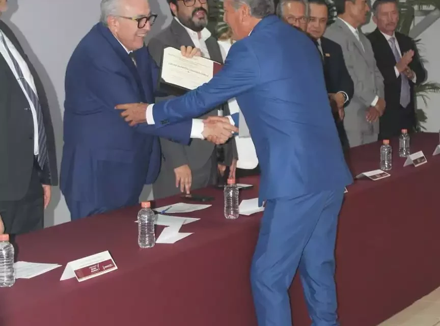 “ES Y SERÁ UN PRIVILEGIO SER SU MAESTRO”
