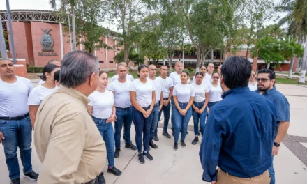 JUAN DE DIOS GÁMEZ RECONOCE EL COMPROMISO DE NUEVOS CADETES DE LA UNIPOL PARA TRABAJAR POR CULIACÁN