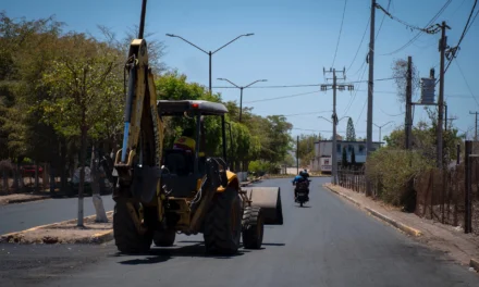MEJORAN VIALIDADES EN PUEBLOS UNIDOS CON LABORES DE REENCARPETADO