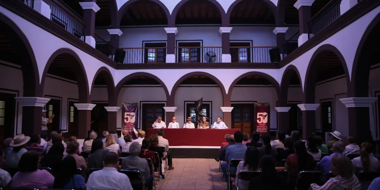 PARTICIPAN EX DIRECTIVOS DE DIFOCUR–ISIC EN CONVERSATORIO POR EL 50° ANIVERSARIO