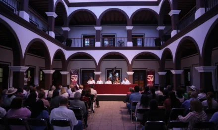 PARTICIPAN EX DIRECTIVOS DE DIFOCUR–ISIC EN CONVERSATORIO POR EL 50° ANIVERSARIO