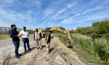 PROTECCIÓN CIVIL DE CULIACÁN SUPERVISA LOS TRABAJOS DE LIMPIEZA EN CANALES, ARROYOS Y DRENES