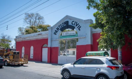 REALIZAN LABORES DE LIMPIEZA EN PANTEONES DE CULIACÁN ANTE EL AUMENTO DE VISITAS POR EL DÍA DE LAS MADRES