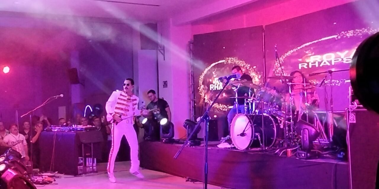 EXPLOSIÓN DE NOSTALGIA, MÚSICA Y PASIÓN