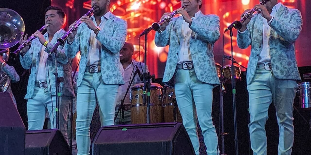 LA ORIGINAL BANDA EL LIMÓN CELEBRA 60 AÑOS CON EL LANZAMIENTO DEL ÁLBUM HISTORIA Y TRADICIÓN