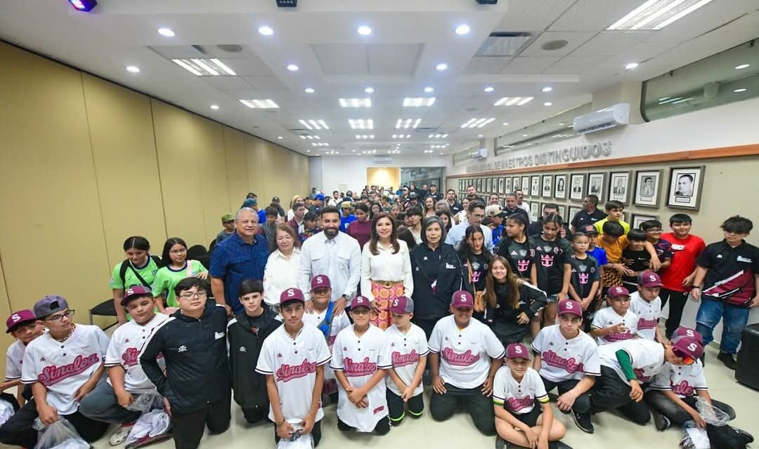 ABANDERAN A DELEGACIÓN SINALOA ANTE LOS JUEGOS NACIONALES DEPORTIVOS ESCOLARES DE EDUCACIÓN BÁSICA
