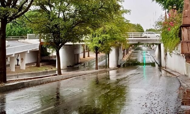 LLUVIAS NO PROVOCAN AFECTACIONES EN CULIACÁN: JESÚS BILL MENDOZA