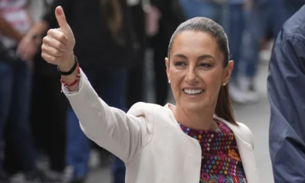 PRESIDENTA MEXICANA EXPRESA AL SUBSECRETARIO DE EEUU SU DESACUERDO POR REDADAS DE MIGRANTES