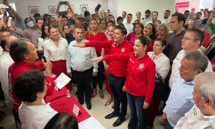 CÉSAR EMILIANO GERARDO Y LILIANA CÁRDENAS SON MILITANTES AUTÉNTICOS, QUE ESTÁN AQUÍ POR SU TRABAJO Y SU LEALTAD: JORGE MEADE