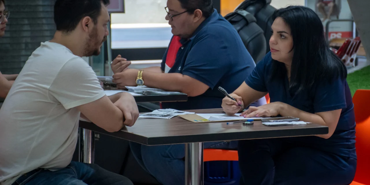 BRIGADA MÉDICA BRINDA SERVICIOS EN PLAZA GALERÍAS SAN MIGUEL