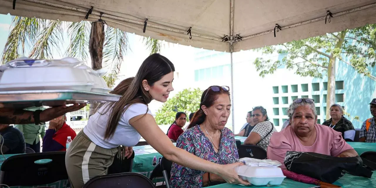 DIF CULIACÁN ENTREGA MÁS DE 300 PLATILLOS A FAMILIARES DE PACIENTES EN EL HOSPITAL GENERAL
