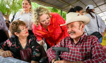 ENCABEZA ENEYDA ROCHA BRIGADA DEL BIENESTAR EN LA ESPERANZA, ANGOSTURA, SE BRINDARON MÁS DE 3,800 SERVICIOS
