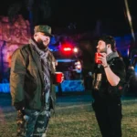 EL FANTASMA HACE HOMENAJE A LA MILICIA JUNTO A LUIS R. CONRIQUEZ