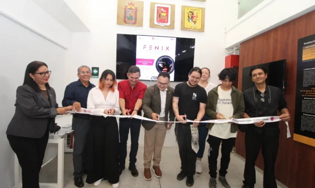INAUGURAN EXPO COLECTIVA DE FOTOGRAFÍA «FÉNIX» DE ALUMNOS DE LA UADEO