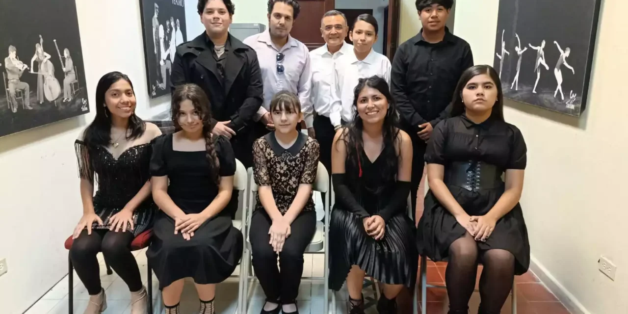 JÓVENES PIANISTAS BRILLAN EN CONMOVEDOR RECITAL EN EL MUSEO DE LA MÚSICA