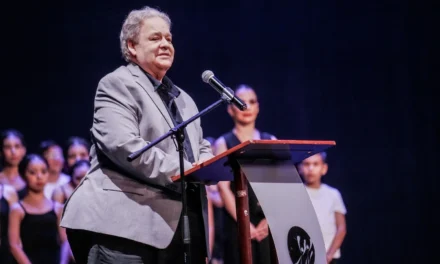 RECONOCEN EL ESFUERZO Y DEDICACIÓN DE OCHO JÓVENES BAILARINAS EN MAZATLÁN