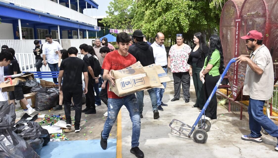 CON MÁS DE UNA TONELADA DE MATERIAL, LA PREPARATORIA RAFAEL BUELNA SE SUMA AL PROGRAMA DE RECICLAJE QUE PROMUEVE BIENESTAR UNIVERSITARIO