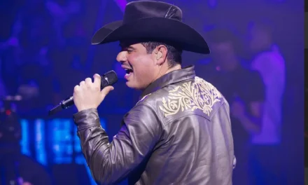 ALFREDO OLIVAS EN EL DOMO CARE