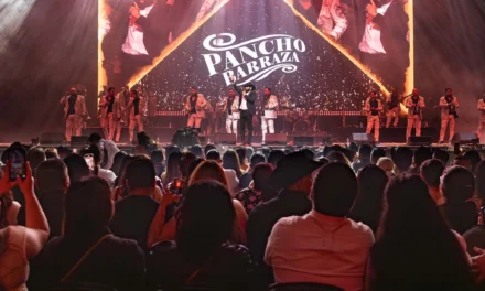 PANCHO BARRAZA HACE SUYO EL YOUTUBE THEATRE EN LOS ÁNGELES, CA.