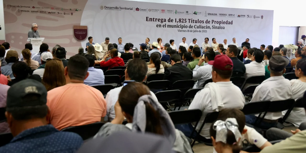 CERTEZA JURÍDICA PATRIMONIAL PARA MÁS DE 25 MIL FAMILIAS EN SINALOA: GOBERNADOR ROCHA ENTREGA OTROS 1,825 TÍTULOS DE PROPIEDAD