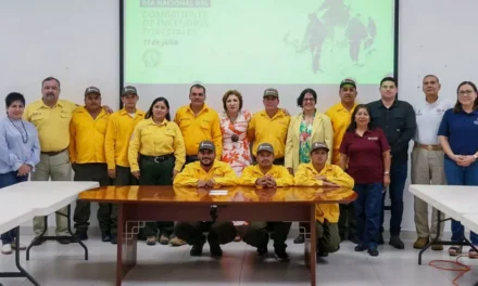 CONAFOR Y SEBIDES RECONOCEN EL COMPROMISO DE COMBATIENTES FORESTALES