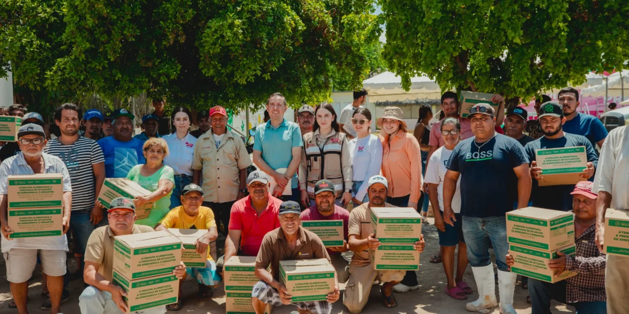 DIF SINALOA ENTREGA 956 DESPENSAS ALIMENTICIAS A PESCADORES DE SAN IGNACIO Y ELOTA