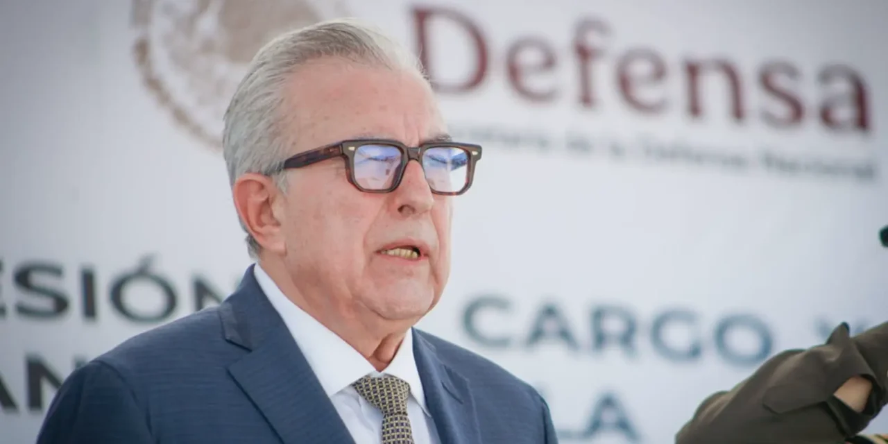 ASISTE EL GOBERNADOR ROCHA MOYA A TOMA DE PROTESTA DE NUEVO COORDINADOR DE LA GUARDIA NACIONAL EN SINALOA