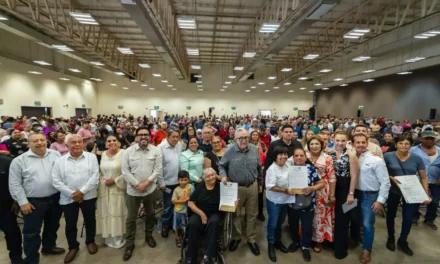 “HOY GARANTIZAMOS CERTEZA JURÍDICA A MIL 825 FAMILIAS CON LA ENTREGA DE TÍTULOS DE PROPIEDAD”: JUAN DE DIOS GÁMEZ