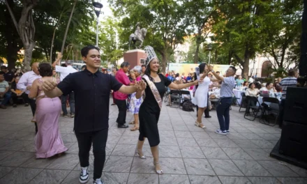 ¡QUÉ GRAN FIESTA LA CELEBRACIÓN DEL 25º ANIVERSARIO DE LAS “TARDES DE DANZÓN”!